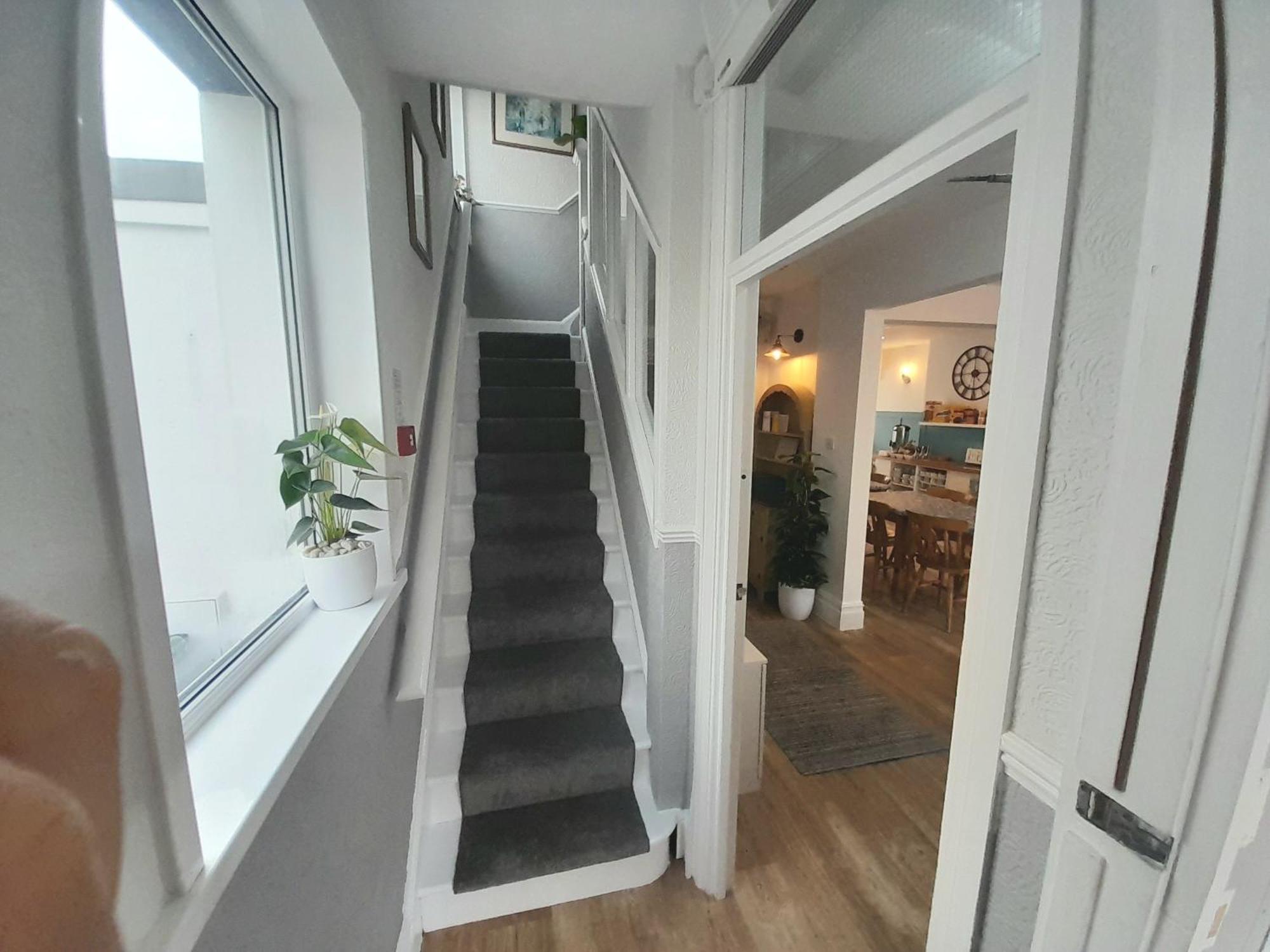 Torbay Guesthouse Пейнтън Екстериор снимка