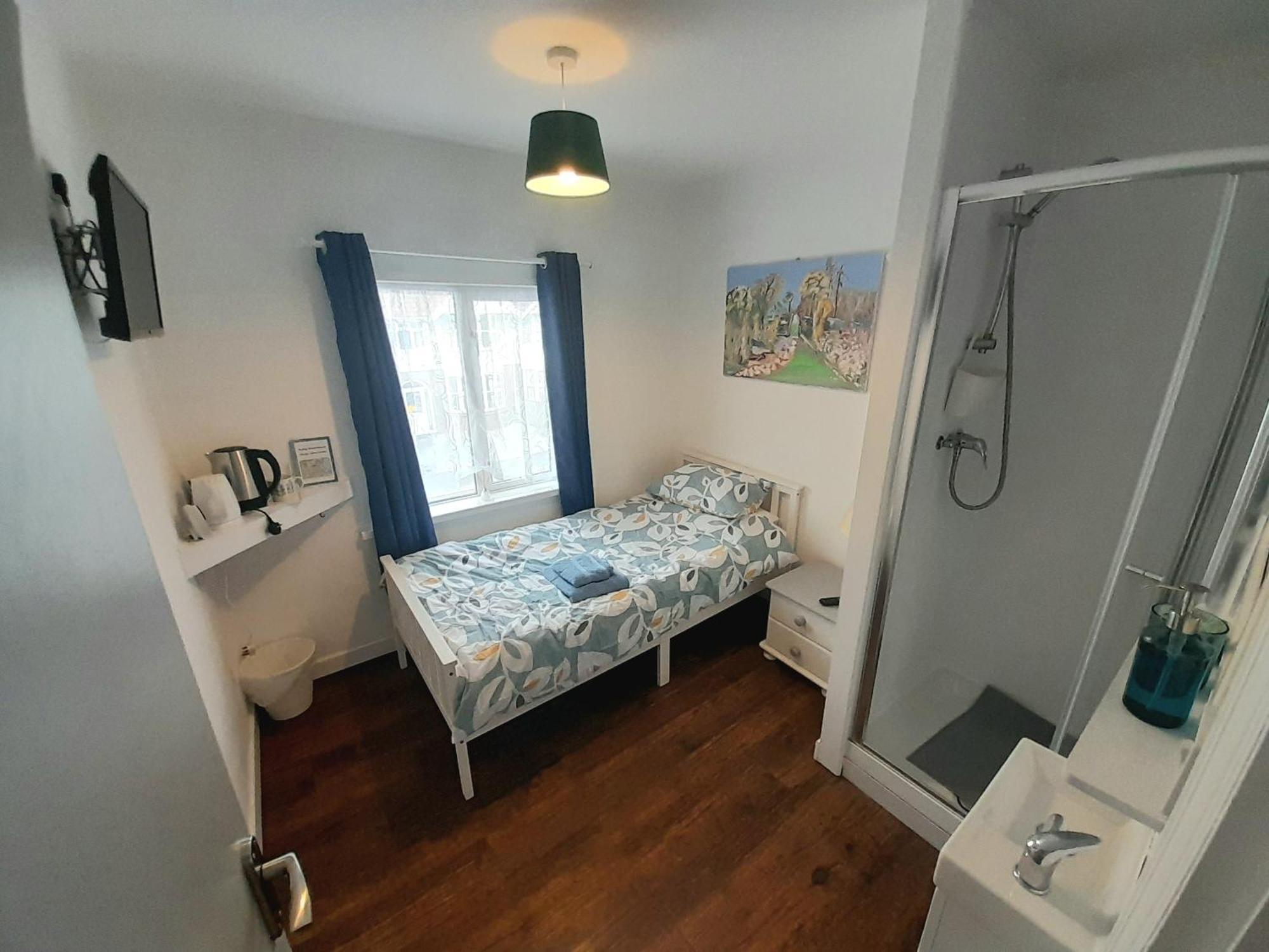Torbay Guesthouse Пейнтън Екстериор снимка