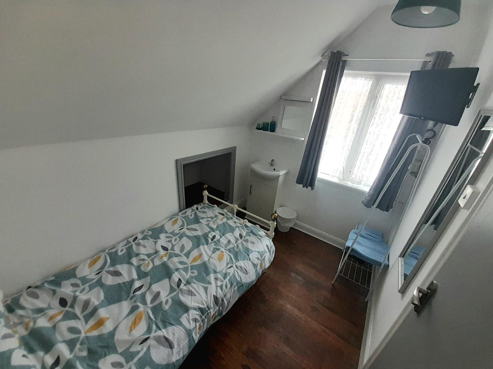 Torbay Guesthouse Пейнтън Екстериор снимка