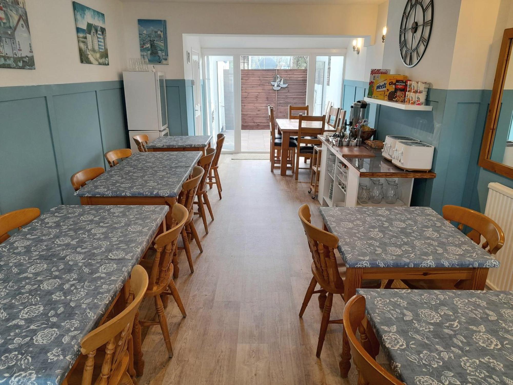 Torbay Guesthouse Пейнтън Екстериор снимка